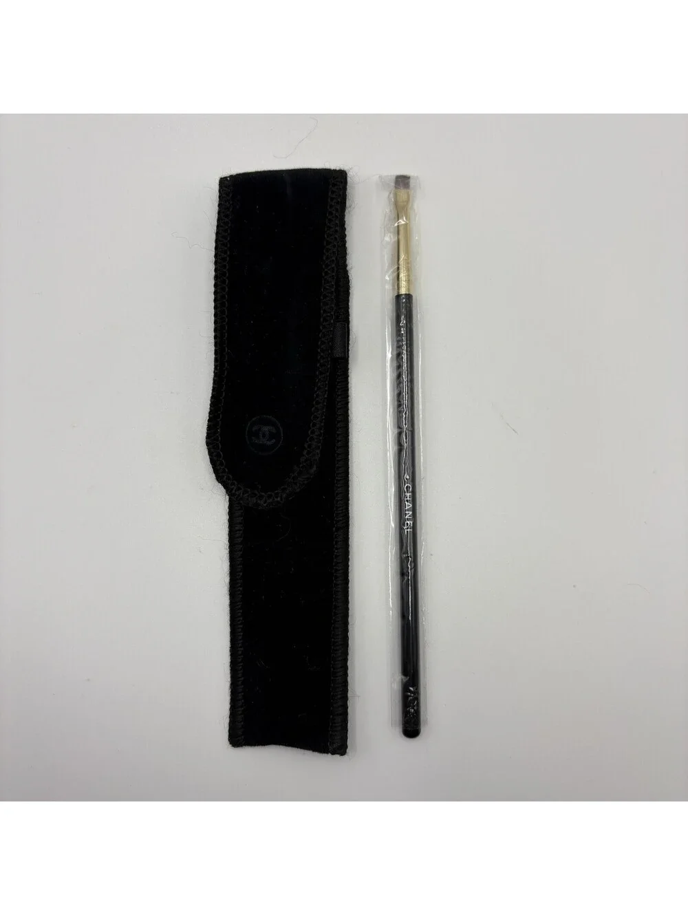 Chanel NEW Shadow/Liner Brush In Box 106.529 READ